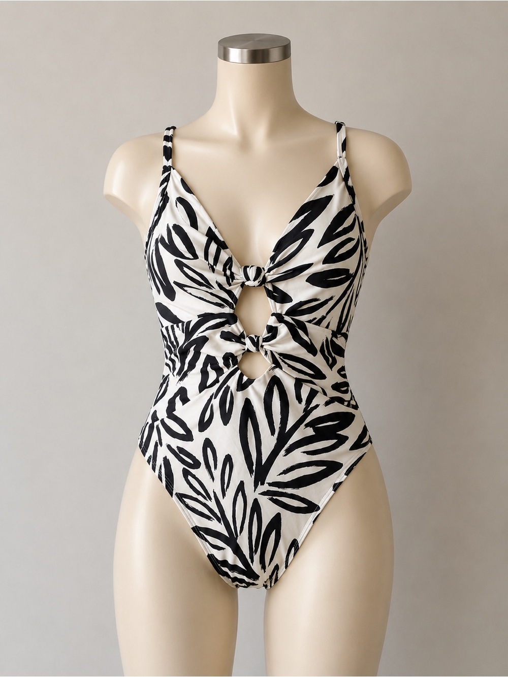 Women Black & White Cutout One-Piece Swimsuit size Medium